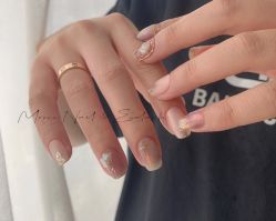 -Momo nail 日系美甲