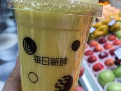 新奇士鲜橙汁-每日新鲜水果吧(芮欧百货店)