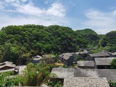 -高荡千年布依古寨旅游景区