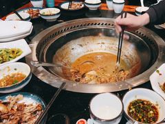 -三里屯土灶炖公鸡地锅鸡(江东店)