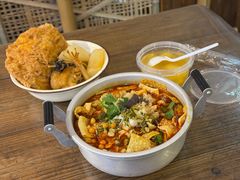 -丽丽三鲜螺蛳粉(田林路店)