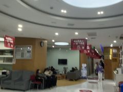 -雅悦齿科(顾村公园店)