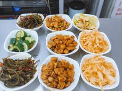 -牛一嘴·兰州牛肉面·大盘鸡(财富中心店)