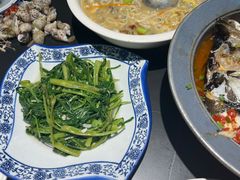 -鑫悦楼煎蟹·16年海鲜大排档