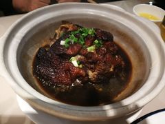 -老码头黑皮肘子锅包肉(赣水路店)