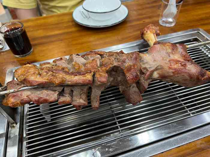 刀狼烤羊腿(燕亭路店)-"口味非常棒,老板服务特别好,下次还会再来.