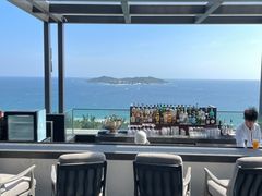 -瑰丽酒店·海吧·天际下午茶·现场DJ·天台酒吧