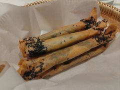 手工荠菜春卷-楚山晓·湖北菜(武汉光谷K11店)
