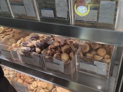 -上海哈尔滨食品厂(汇联商厦店)