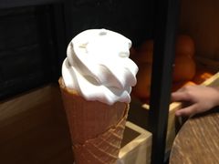 -万利隆·活力烘焙(人民路店)