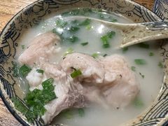 大砂锅炖鱼头汤-丹江渔村(首都机场店)