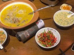 -富正毅三下锅·湘西韵味(天门山索道店)