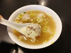 鲜虾净云吞-伍湛记 · 广州老字号(龙津中路店)