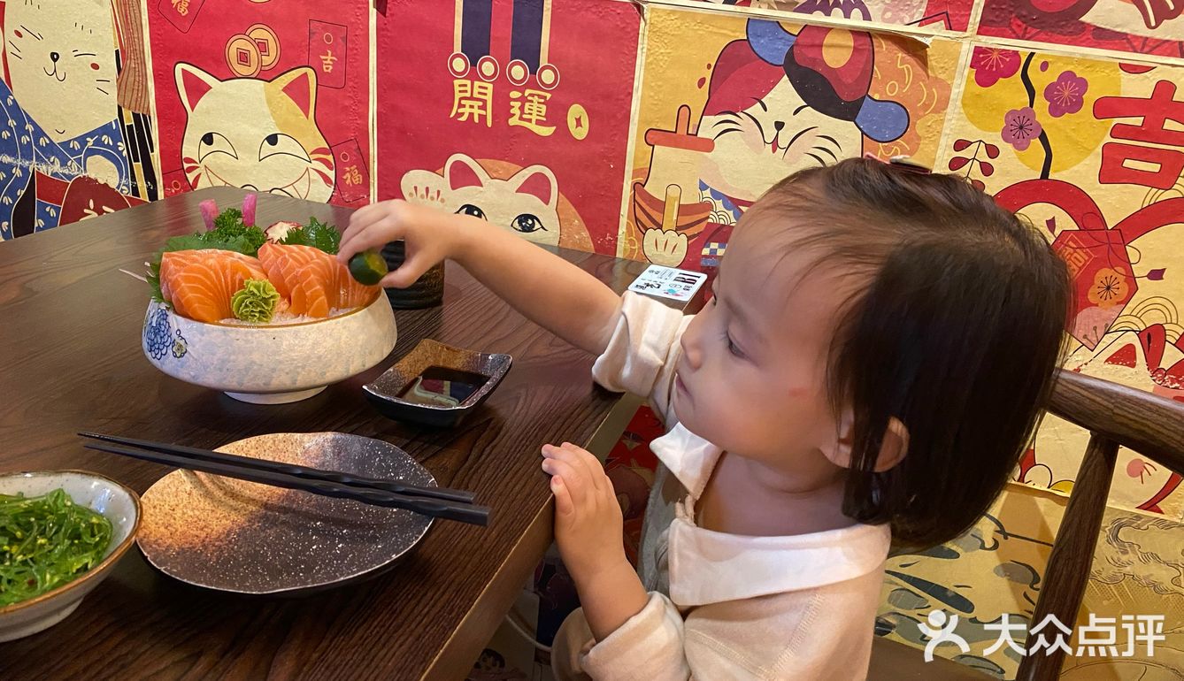 太热了又拿来冰水降温，也没有不耐烦