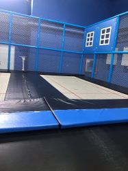 -哆啦爱梦儿童乐园(住邦城市广场店)