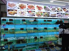 -覃记海鲜美食餐厅