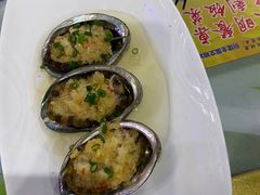 -三亚新鸿港水果一级批发市场