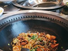 -锅老头海鲜铁锅炖