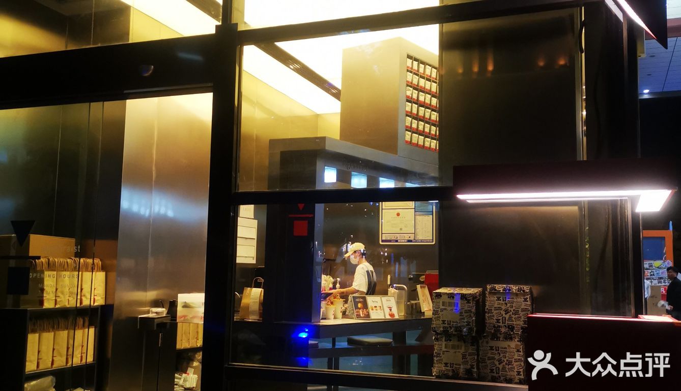 小孩子才做选择，成年人选择都要[胜利]