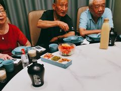 -荷塘秋月·本帮江浙菜(国权路店)