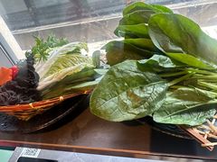 -湊湊火锅·茶憩(杭州湖滨银泰in77店)