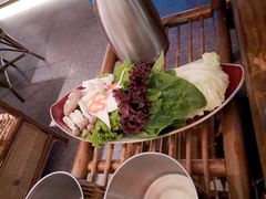 -老牌坊云南鱼豆花火锅(哈西万达店)