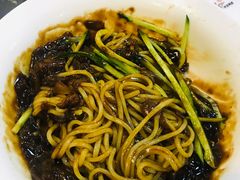 -桃园中华料理炸酱面(燕儿岛路店)