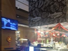-飨食汇全日制餐厅·昆山皇冠假日酒店(九方店)