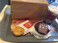 原味板烧鸡腿麦满分配脆薯饼-麦当劳(武汉火车站店)