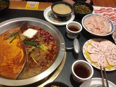 -沸炉重庆老火锅(军事博物馆店)