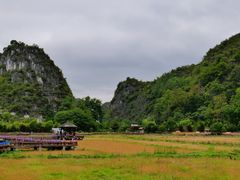 -高荡千年布依古寨旅游景区