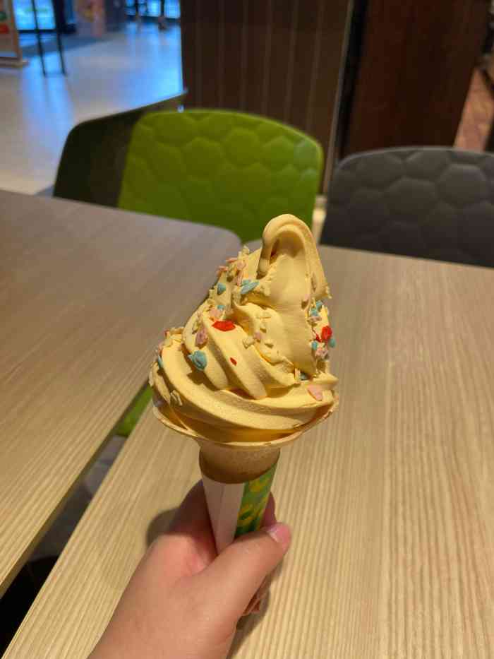 德克士(安靖店)-"服务比以前积极,味道也还好,赞一个,不错.