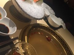 -余欢领鲜火锅(新街口店)