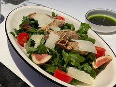 烤牛肉配无花果沙拉-atta bj(国贸商城店)