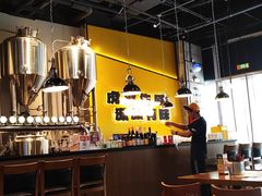 -HUZI虎滋精酿餐吧(京西大悦城店)