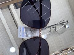 -无界眼镜MaxLess(南翔印象城店)