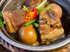 -Cuc Gach Quan Restaurant