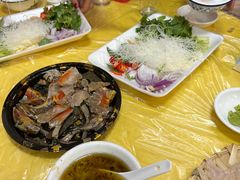 -官塘陈记鱼生·潮汕砂锅粥·牛肉火锅(潮枫路总店)