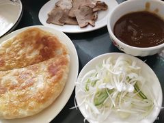 -李连贵酒家熏肉大饼(昆明街店)