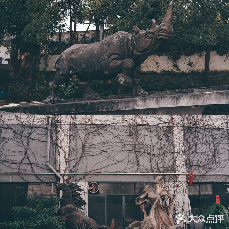 深圳0元小众拍照地|巨型创意雕塑有谁能比