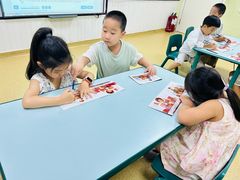 -瑞思少儿中心·少儿英语素养启蒙(勒泰直营校区)