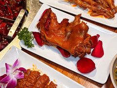 -城墙拐拐火锅(三峡广场黑金冠店)