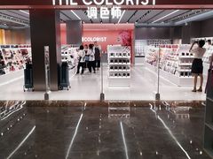 -杭州西湖银泰百货