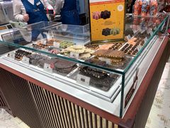 -VENCHI 闻绮(北京国贸商城店)