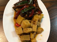 -内蒙焖面大盆骨餐馆(山大路店)