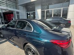 -奔驰上海利星(七宝店)