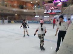 -奥山冰场(奥山世纪城店)