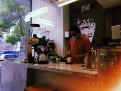 -red donkey coffee