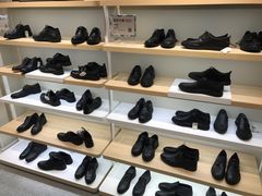 -hotwind热风(中贸广场店)