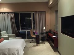 -南桥绿地铂骊酒店